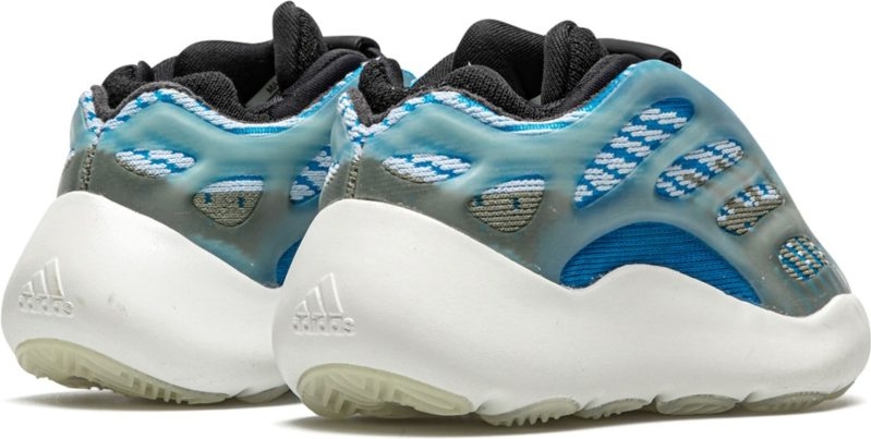 Rare Luxury Shopping Destination adidas Yeezy 700 V3 Arzareth